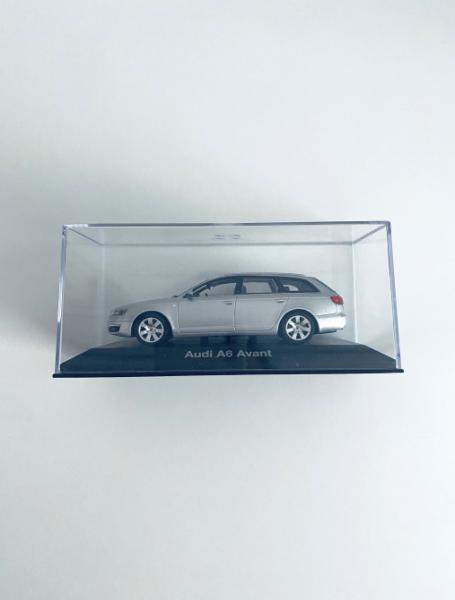 Audi A6 Avant mašinos modeliukas 