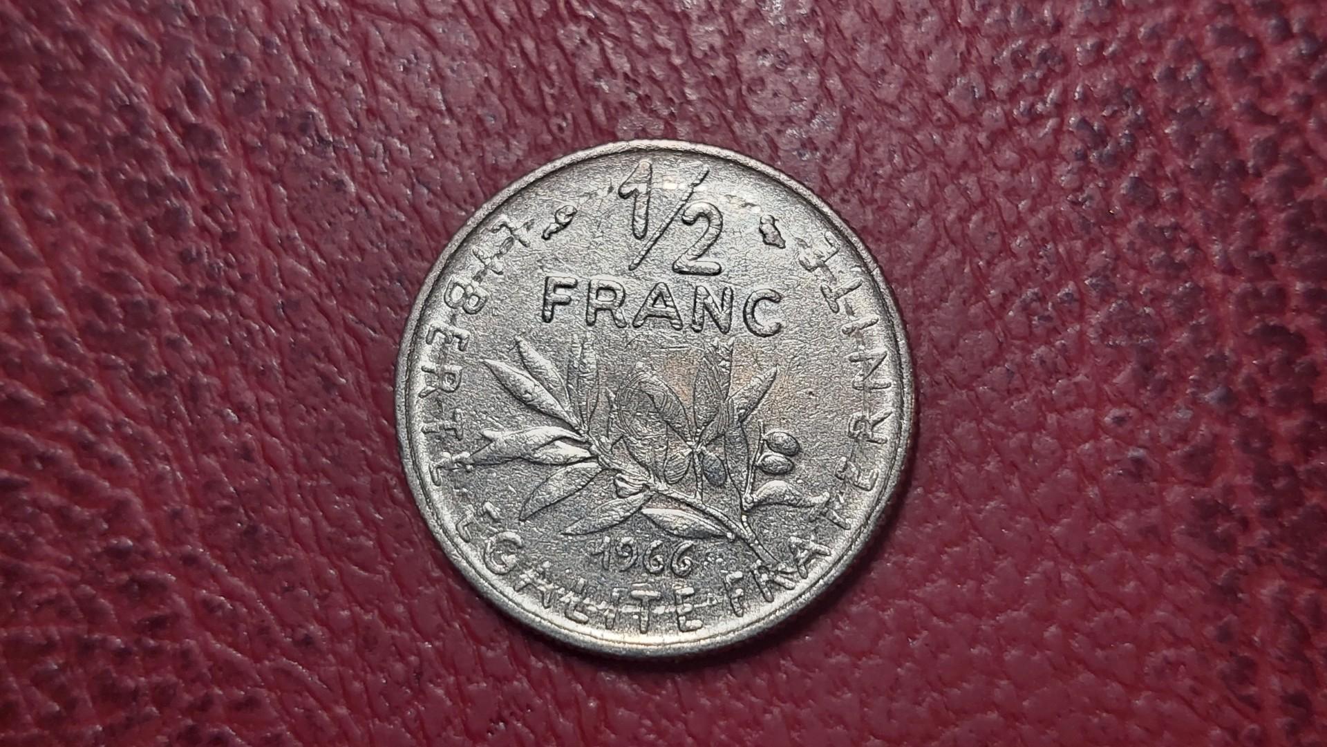 Prancūzija ½ franko, 1966 KM# 931