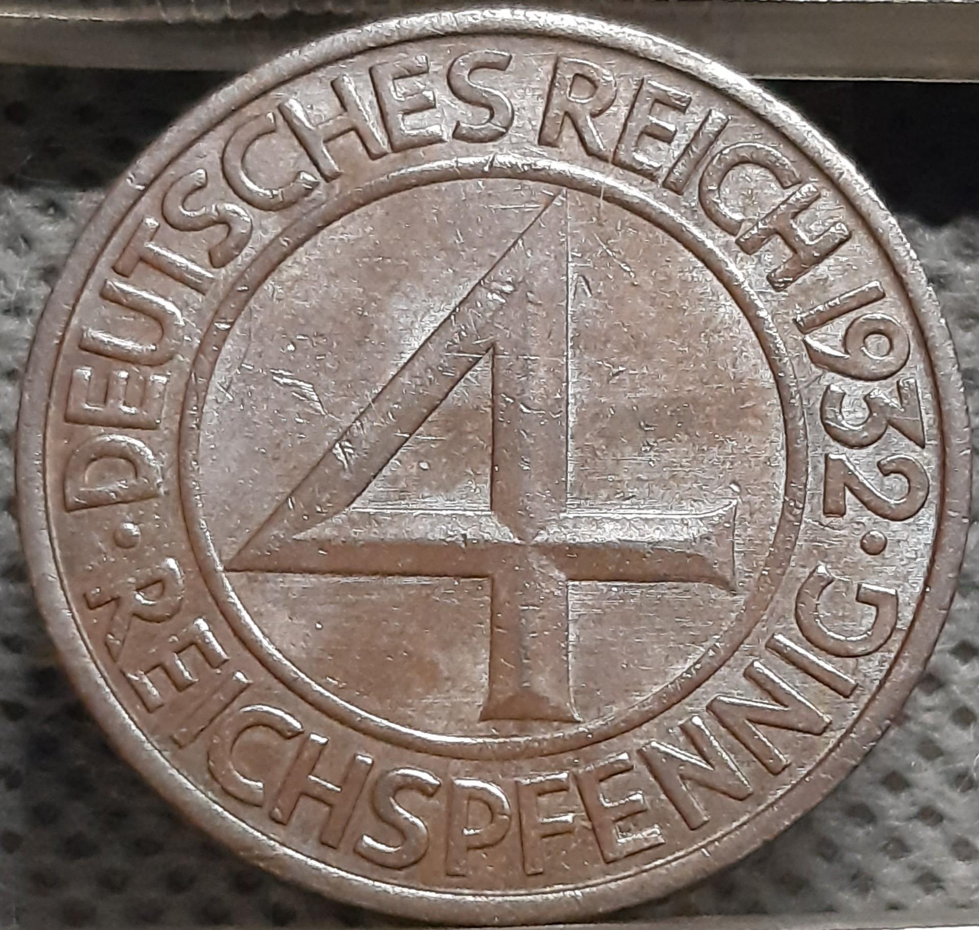 Vokietija 4 Reichspfenigai 1932 A KM#75 (2379)