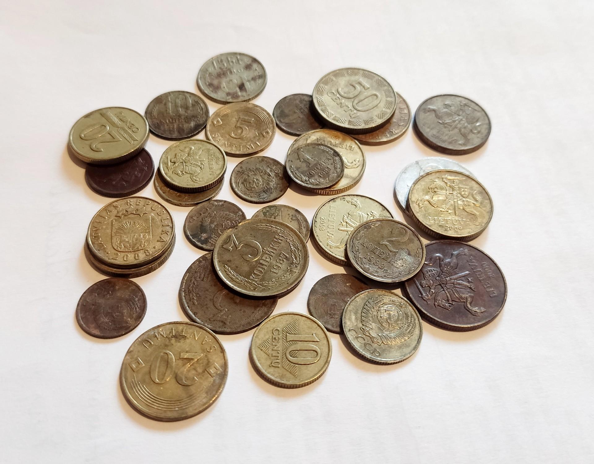 Monetos centai, kapeikos, santimai