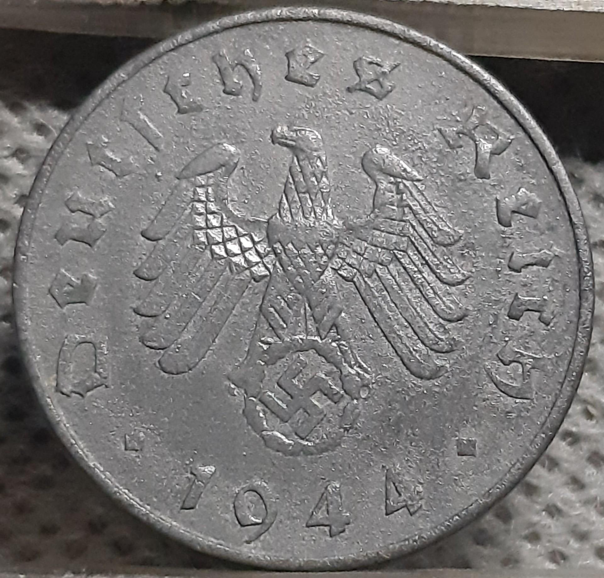 Trečiasis Reichas 10 Reichspfenigų 1944 A (2860)