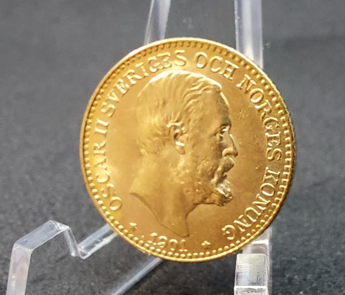 10 Kronor Oskaras II Švedija auksinė moneta