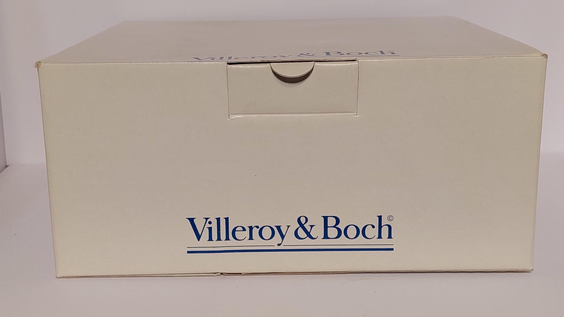 2 Raudono vyno taurės &quot;Villeroy & Boch&quot; orig.dėž.