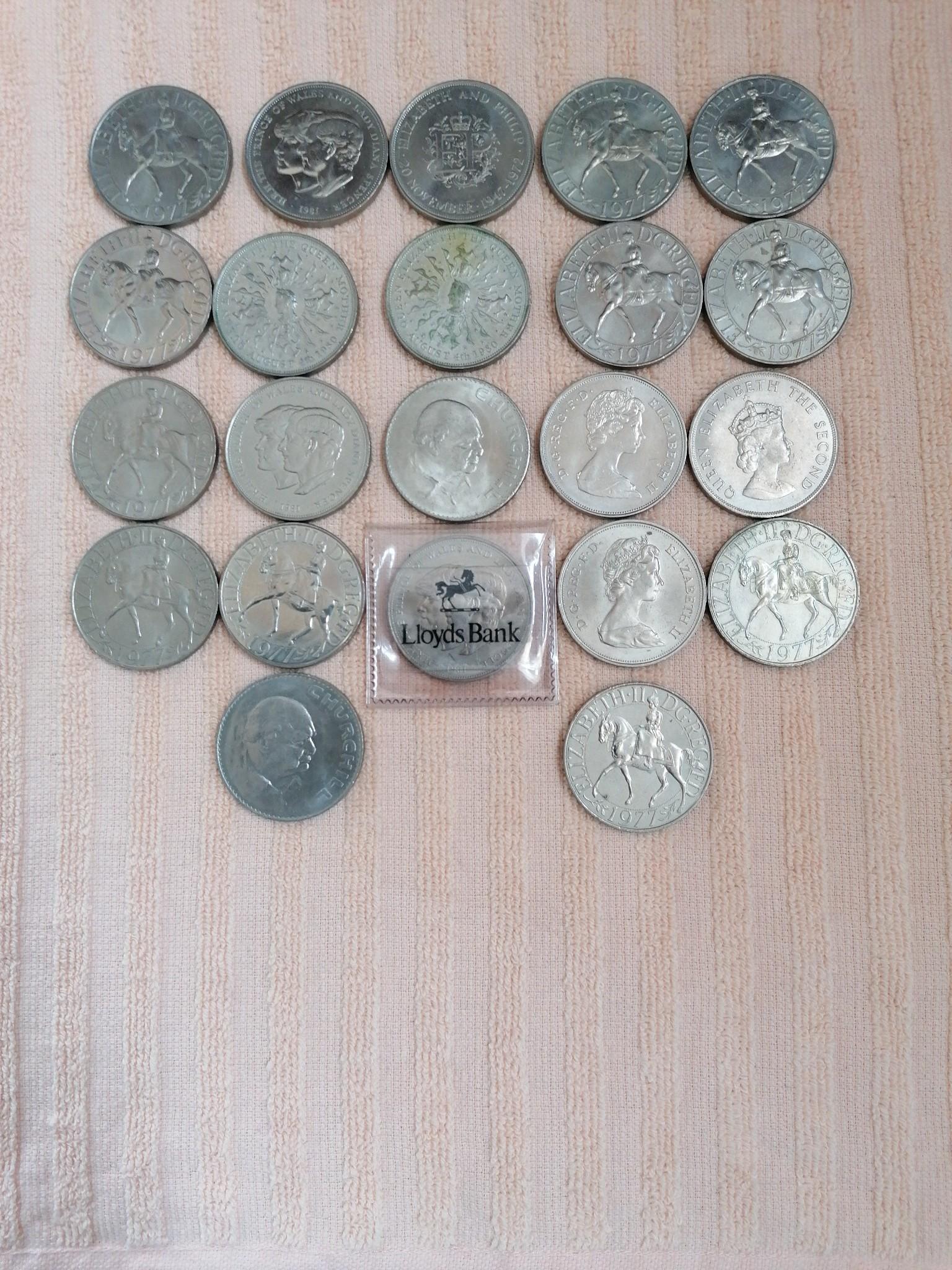 22 Angliskos monetos