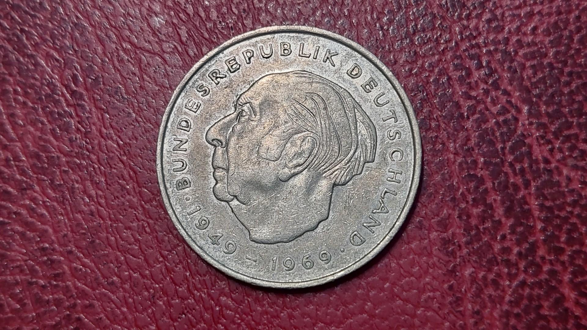 Vokietija 2 markės, 1973J KM# A127 Teodoras Heusas