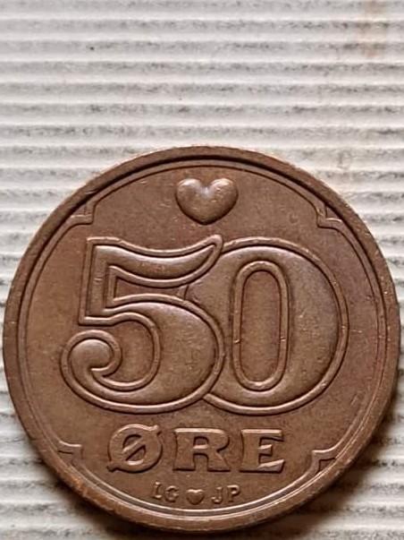 Danija 50 erių 2000