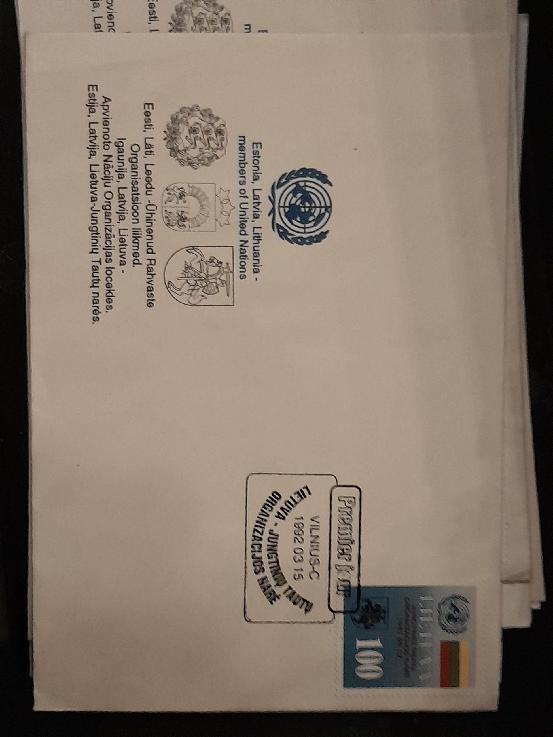 Pirmos Dienos 'premier jour' kolekcija