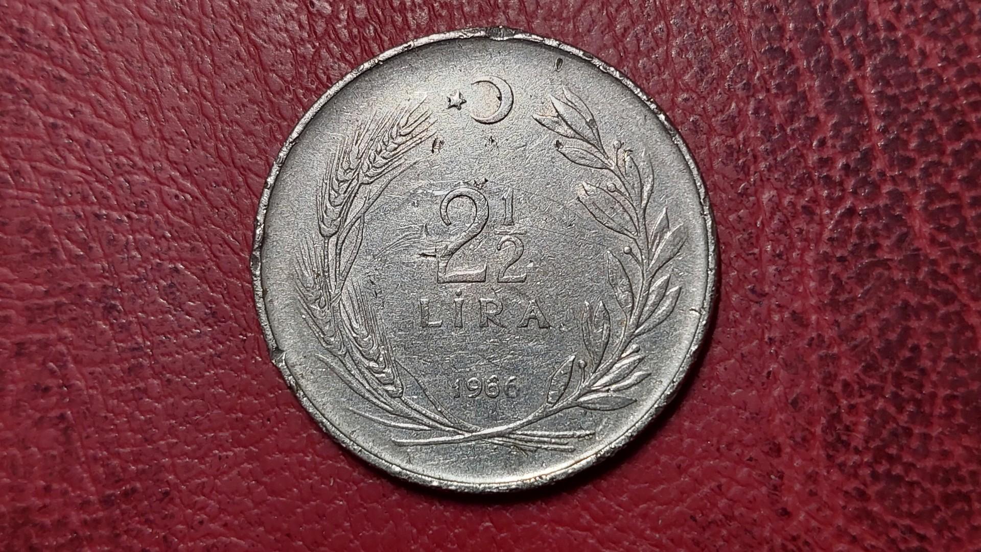 Turkija 2½ liros, 1966 KM# 893.1