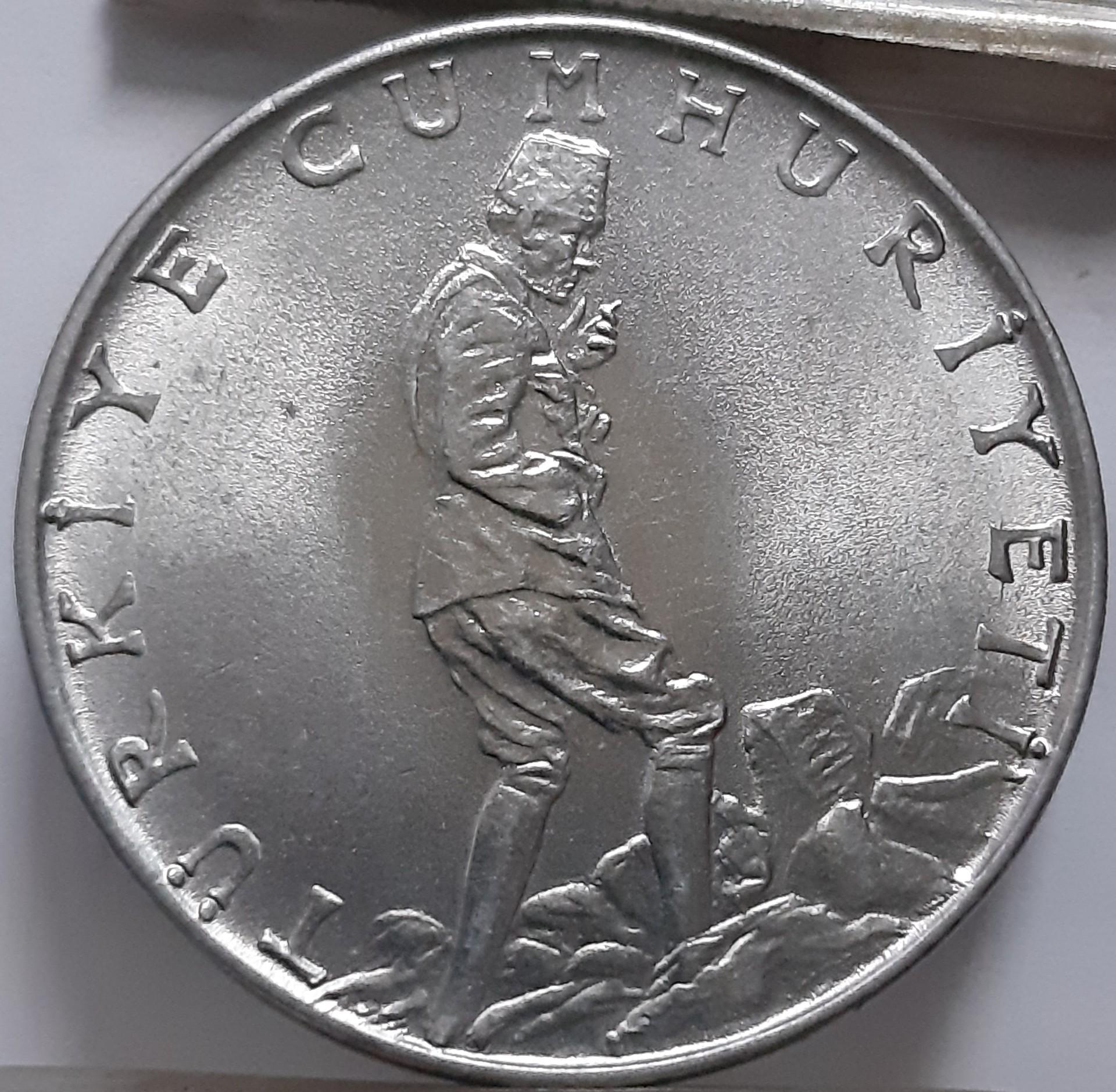Turkija 2 1/2 liros 1967 KM#893.1 (7135)