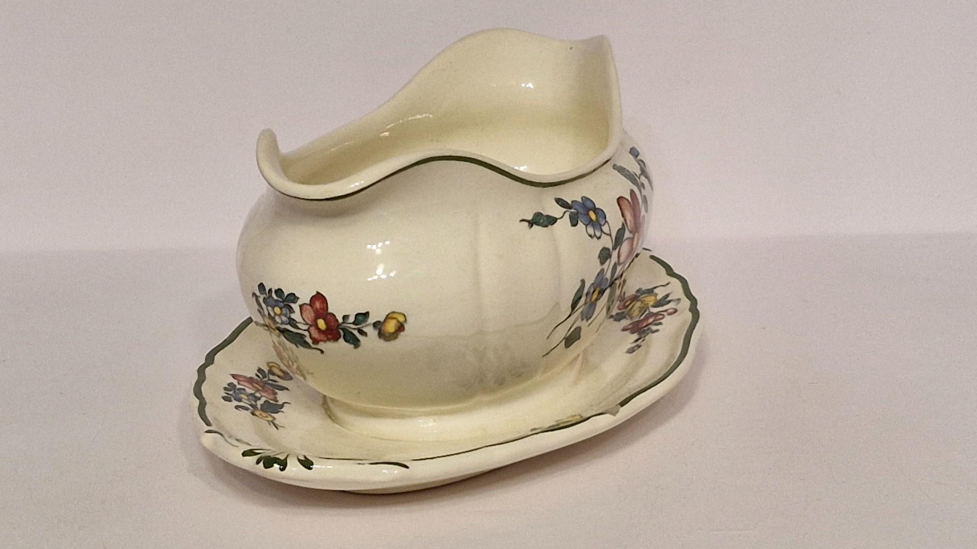 Villeroy & Boch Mettlach padažinė nr. 1562