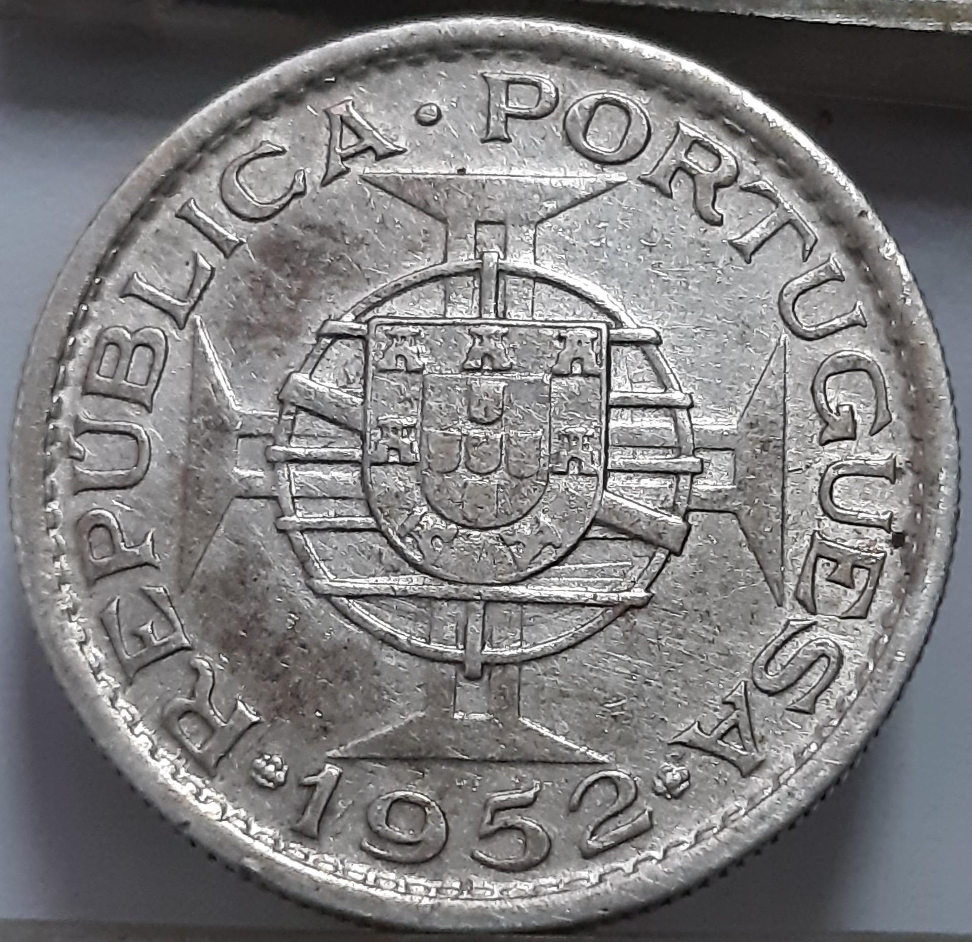 Mozambikas 10 eskudų 1952 KM#79 (7464)