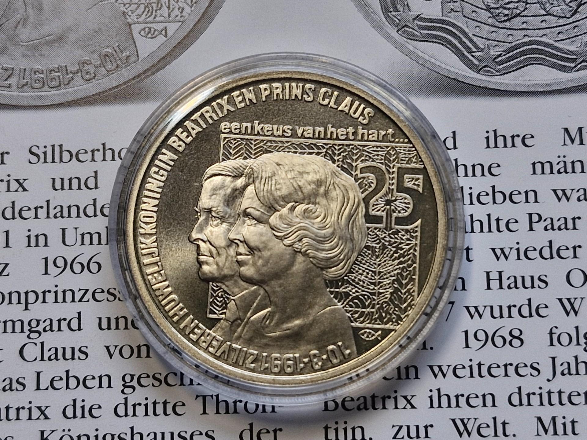 Nyderlandai 2½ ekiu, 1991 X# 36 Queen Beatrix