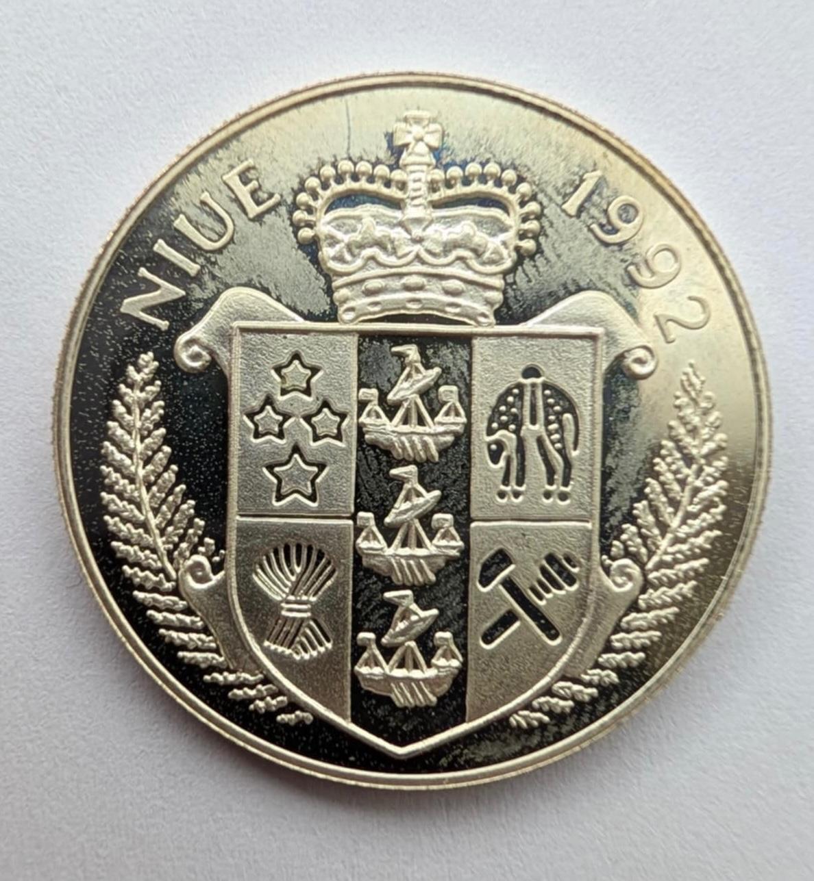 Niue 5 doleriai 1992