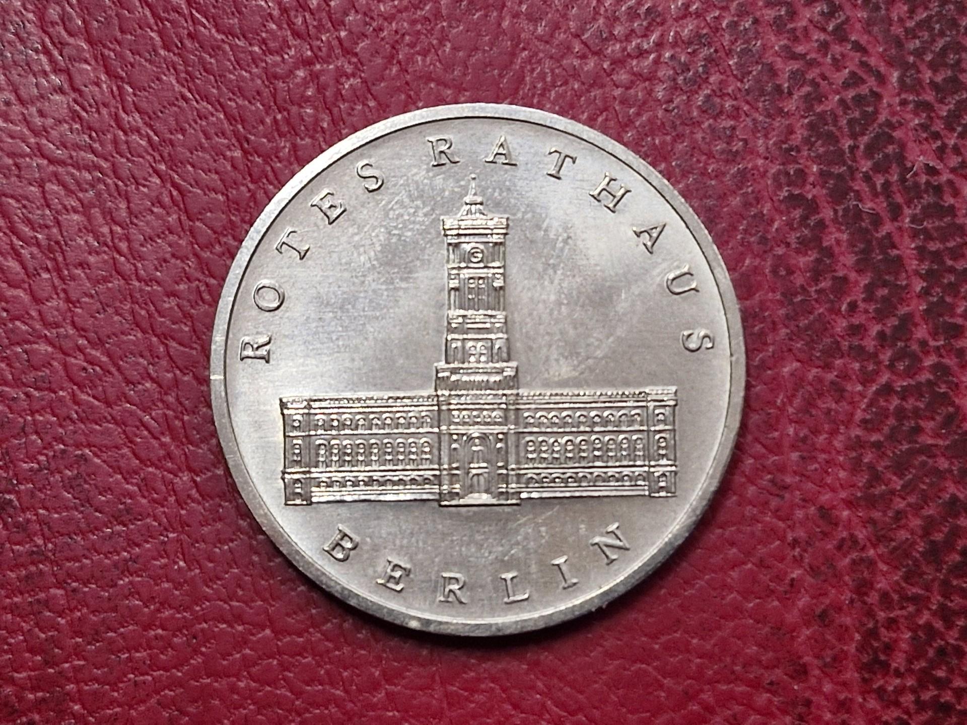 Vokietija - VDR 5 markės, 1987 KM# 115 rotušė