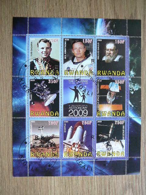 s388 Kosmosas Izymus zmones Ruanda 2009 antsp.