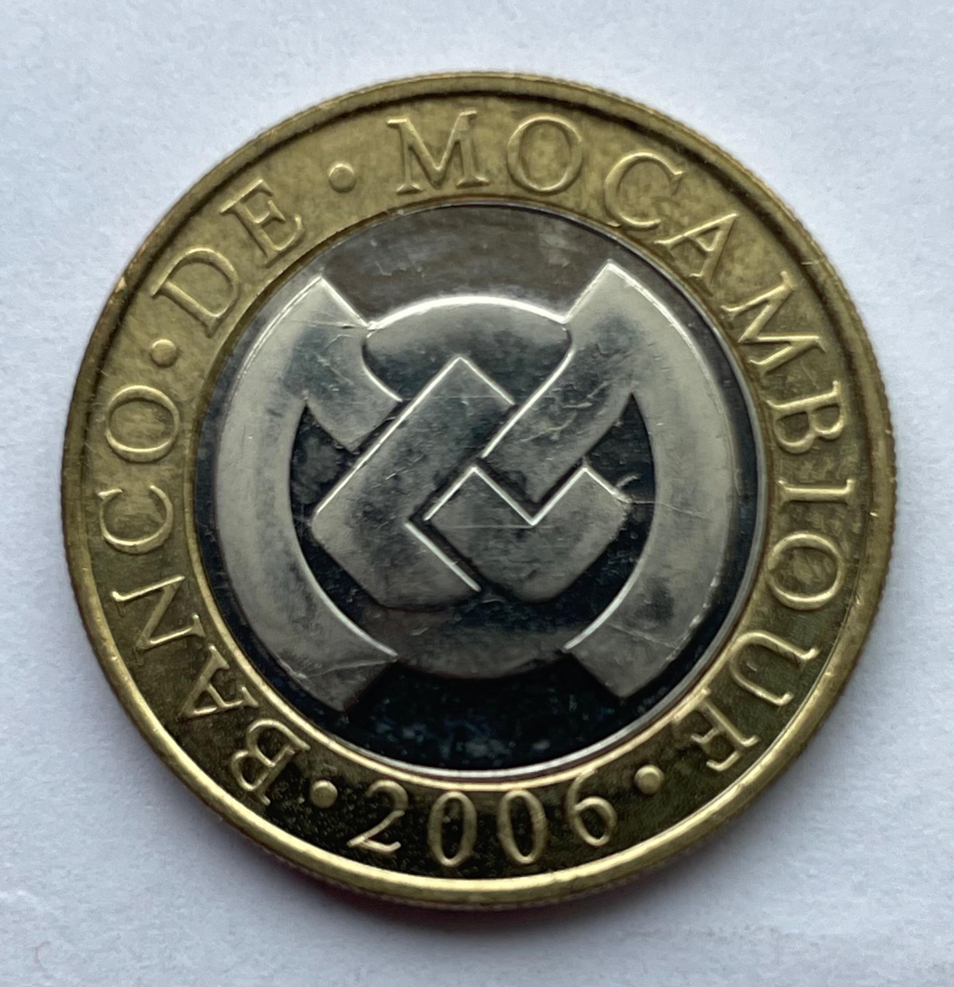 Mozambikas 10 M 2006