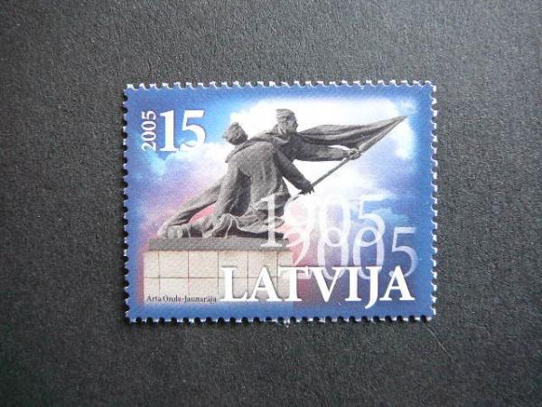 Latvija 2005 Revoliucija Paminklas svarus MNH #