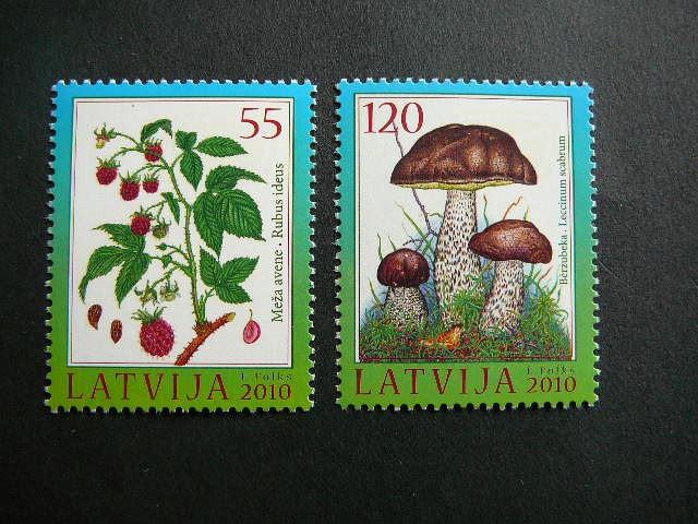 Latvija 2010 Flora Uogos Grybai svarus MNH #