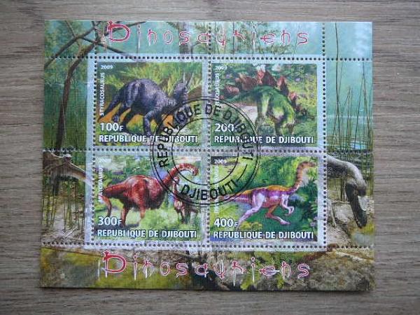 s399 Dinozaurai Dzibutis 2009 antsp. #