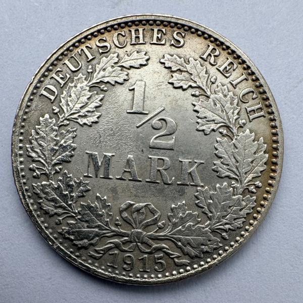 Vokietija 1/2 M 1915 J