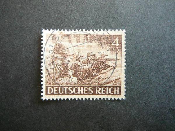 Vokietija 1943 832 Karas antsp.