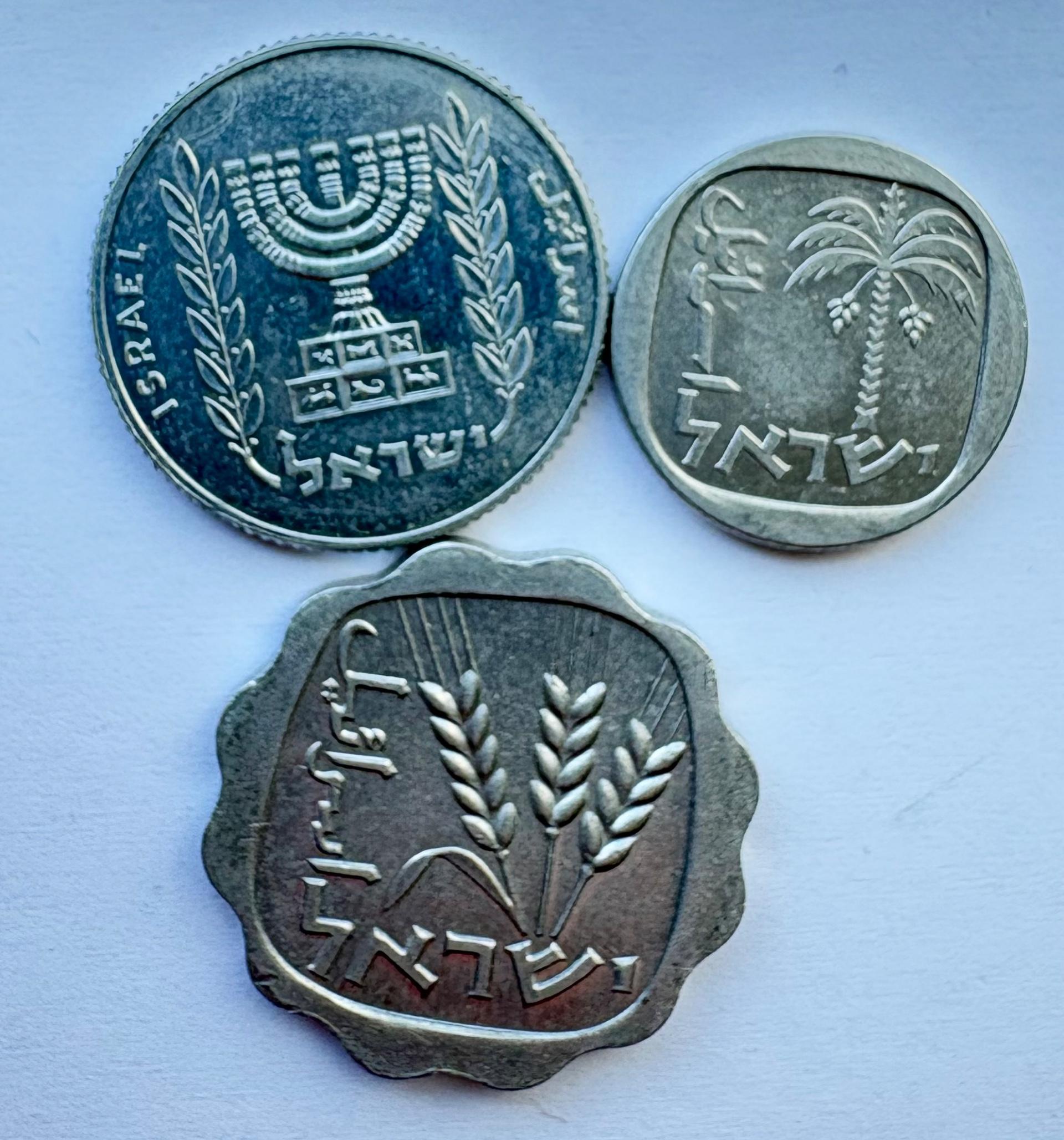 Izraelis 1-5 a 3 vnt