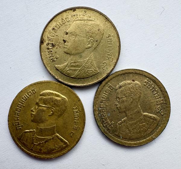 Tailandas 5 satang 1950, 1957 ir 25 satang 1988