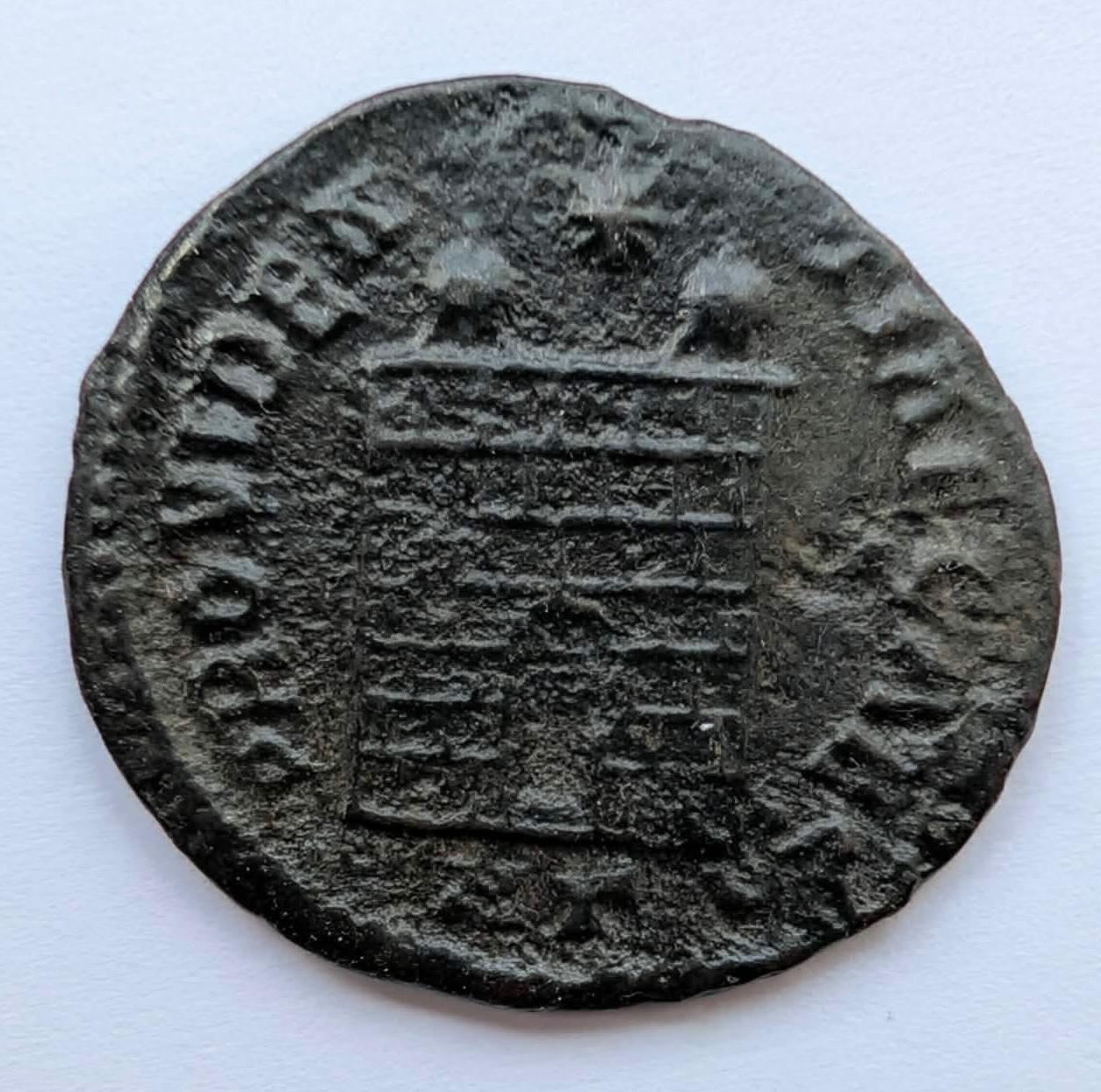 Konstantinas I 324–330 m. po Kr folis