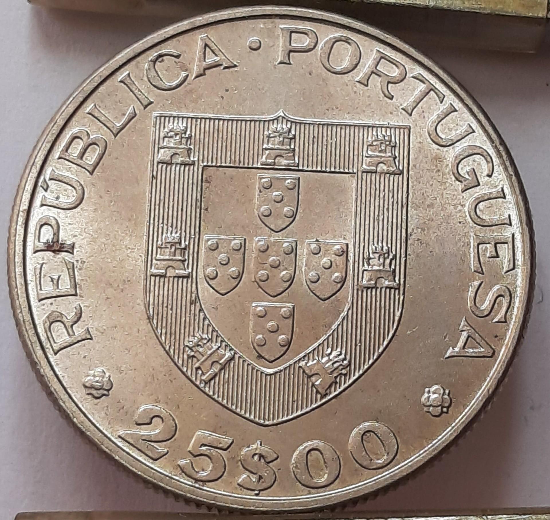 Portugalija 25 eskudos 1983 KM#619 proginė (B95)
