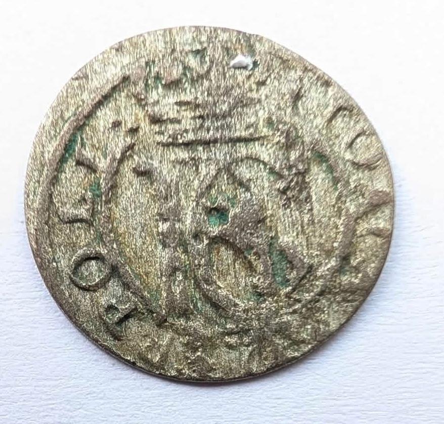 Neaprašytas Jono Kazimiero 1653 šilingas su veidrodiniu 3
