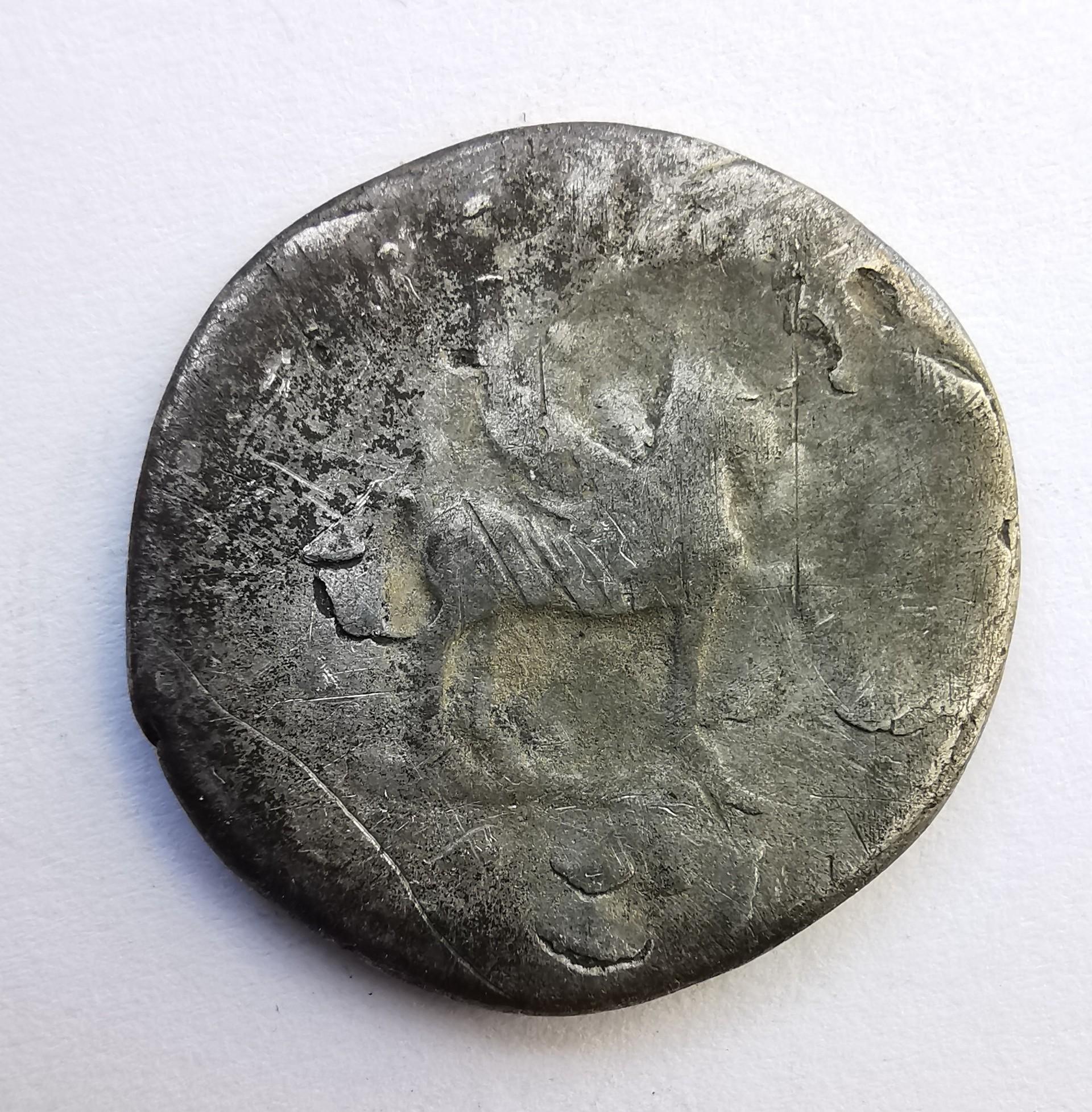Roma denaras sidabras Raitelis 