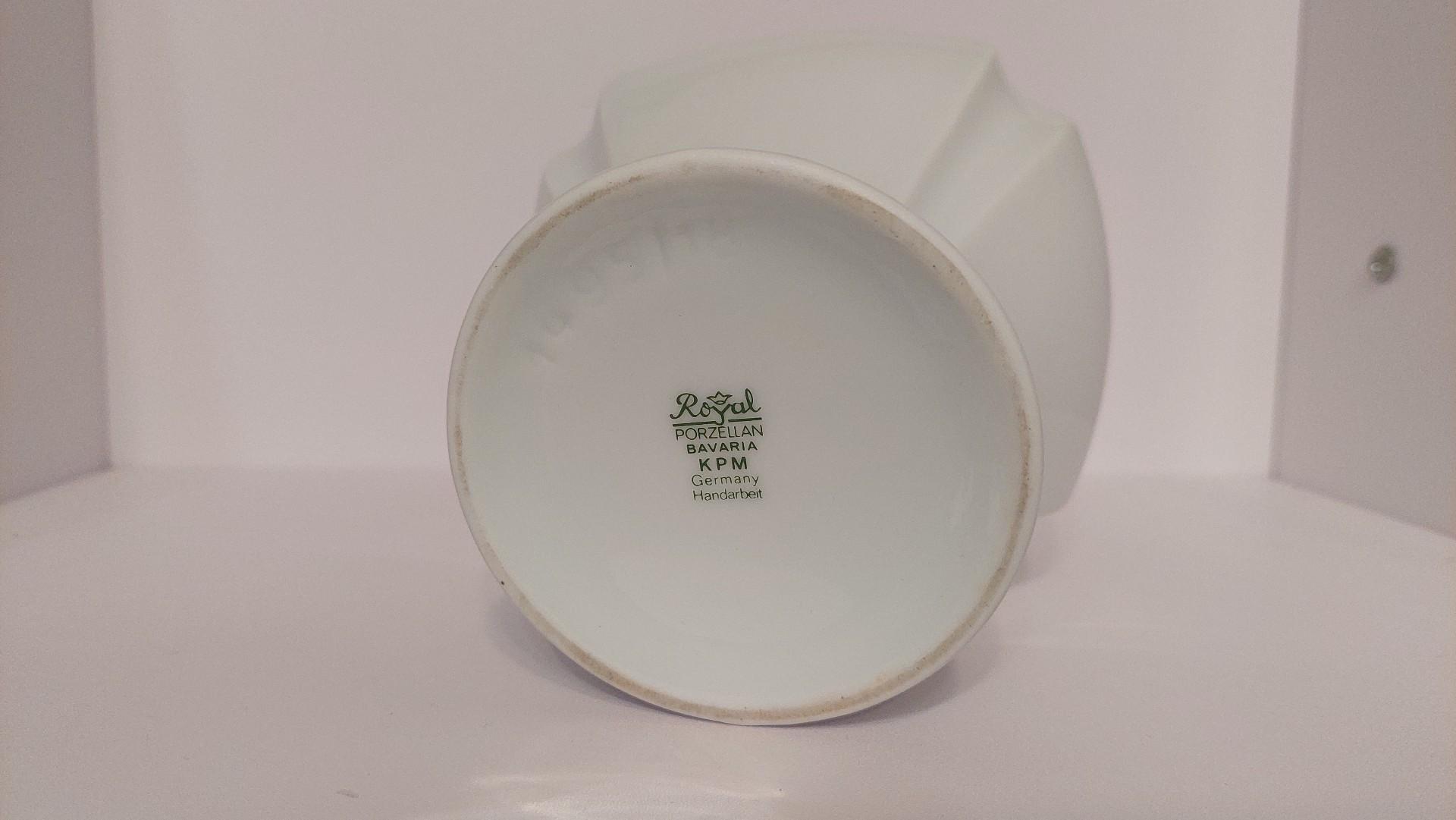 Royal KPM kolekcinė porcelianinė balta vaza ~ 18cm