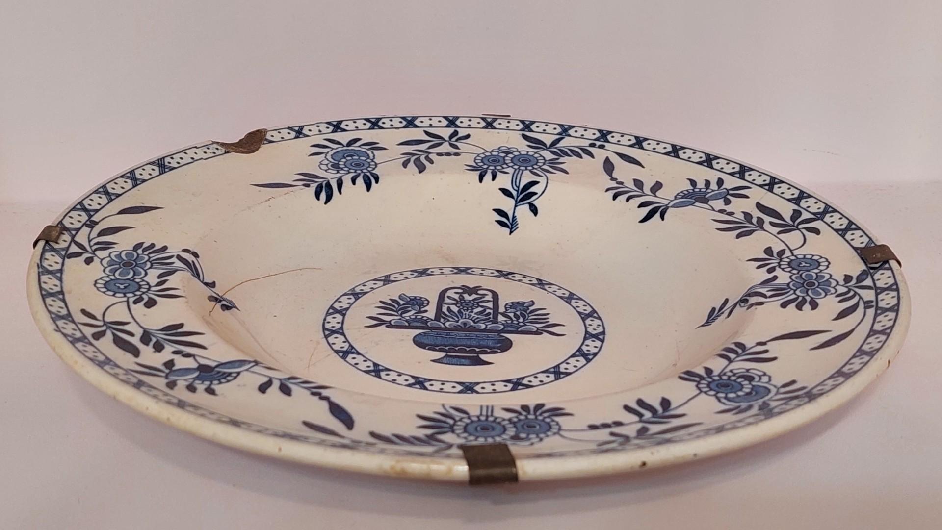 Sena pakabinama Milano Delft keramikinė lėkštė