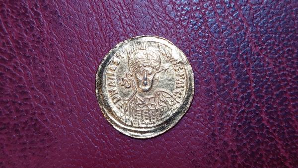 Senovinės aukso sp. monetos kopija COMOD